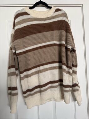 Cozy Striped Crewneck Sweater - Cream & Brown